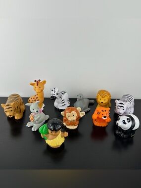 Fisher Price Little People Lot of 11 Safari Jungle Zoo Animal Caveman Figurines